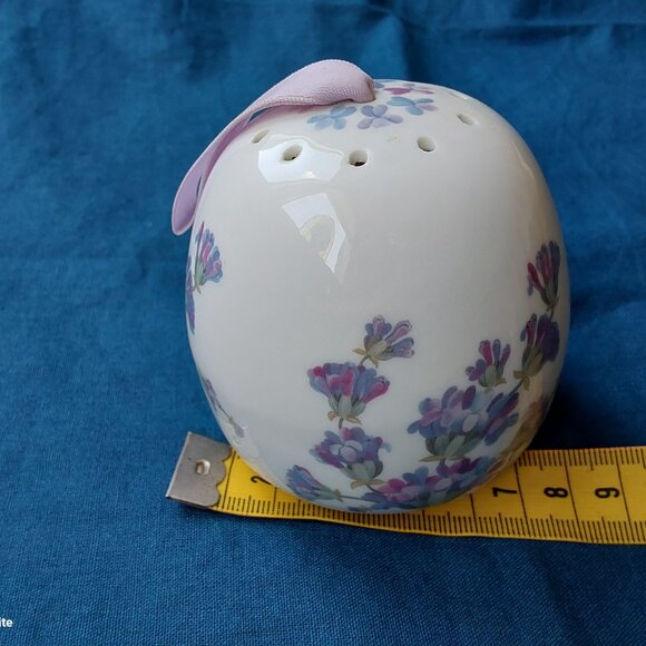 Vintage ceramic potpourri holder pomander white with purple flowers 1970s Japan - Picture 7 of 7